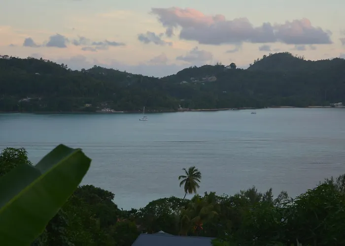 Manfiyo * Anse Boileau